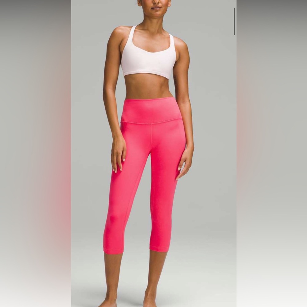 B. Lululemon Align High-Rise Crop 21" Lip Gloss 4